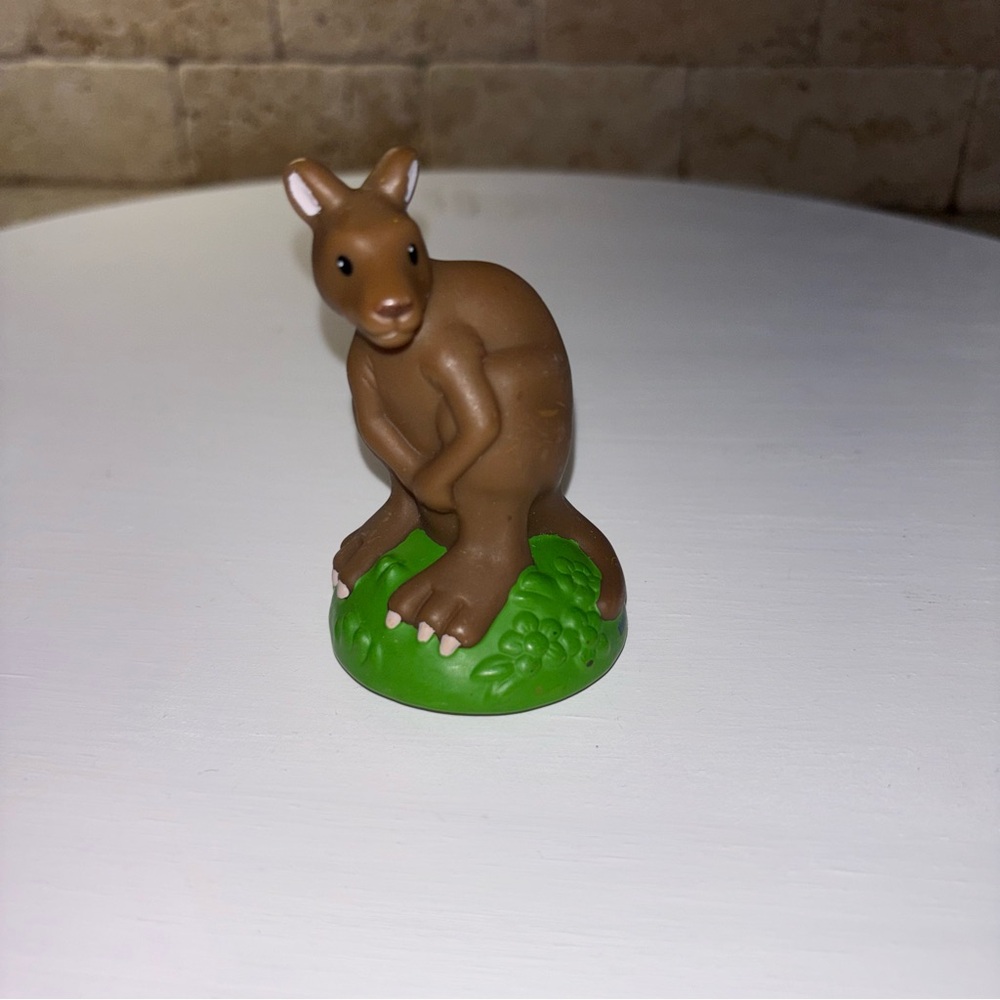 2012 Fisher Price Little People Zoo Talker Kangaroo - clean - tested and works - Picture 7 of 7